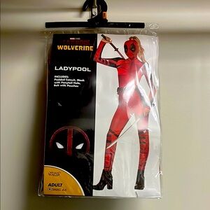 Lady Deadpool costume size small new spirit Halloween